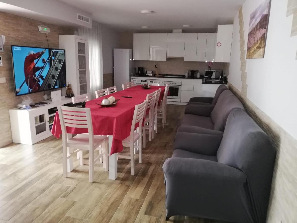 Casa Rural Villa Maria Navahermosa  ภายนอก รูปภาพ